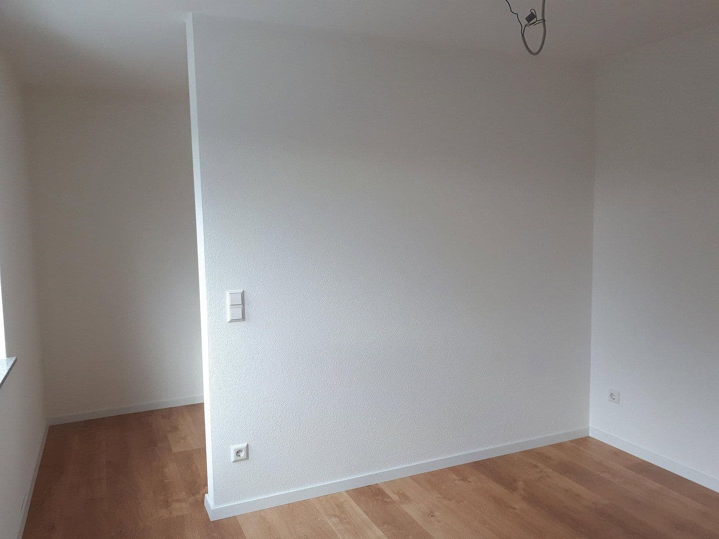 Pronájem domu 155 m², pozemek 418 m², Eutingen im Gäu, Bádensko-Württembersko Pronájem domu 155 m², pozemek 418 m², Eutingen im Gäu, Bádensko-Württembersko