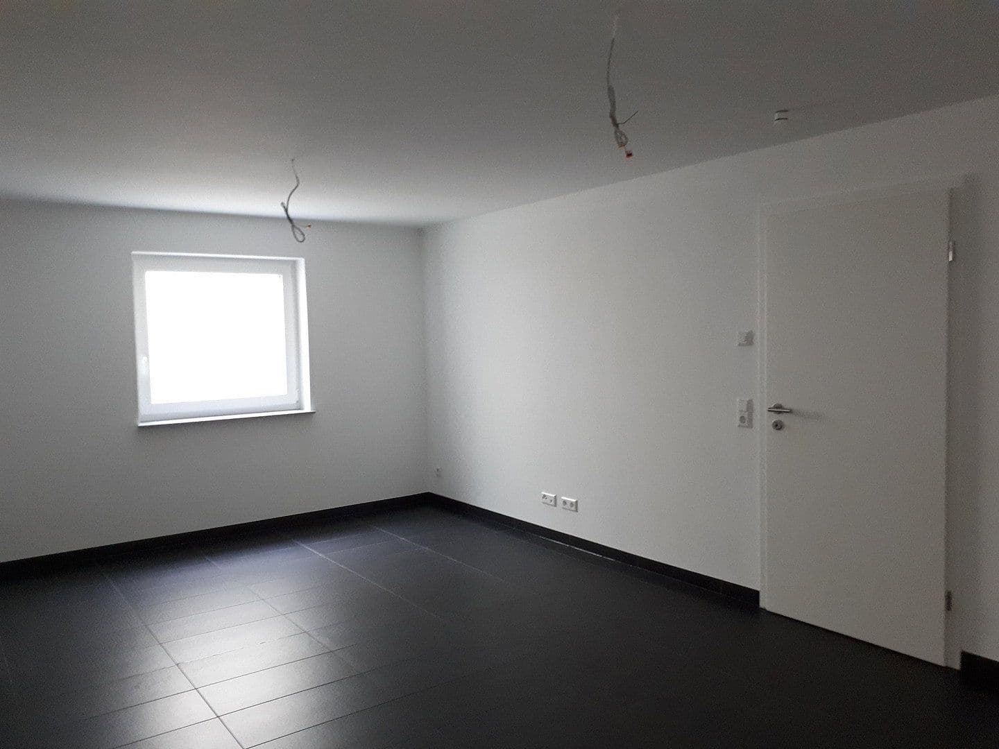 Pronájem domu 155 m², pozemek 418 m², Eutingen im Gäu, Bádensko-Württembersko Pronájem domu 155 m², pozemek 418 m², Eutingen im Gäu, Bádensko-Württembersko