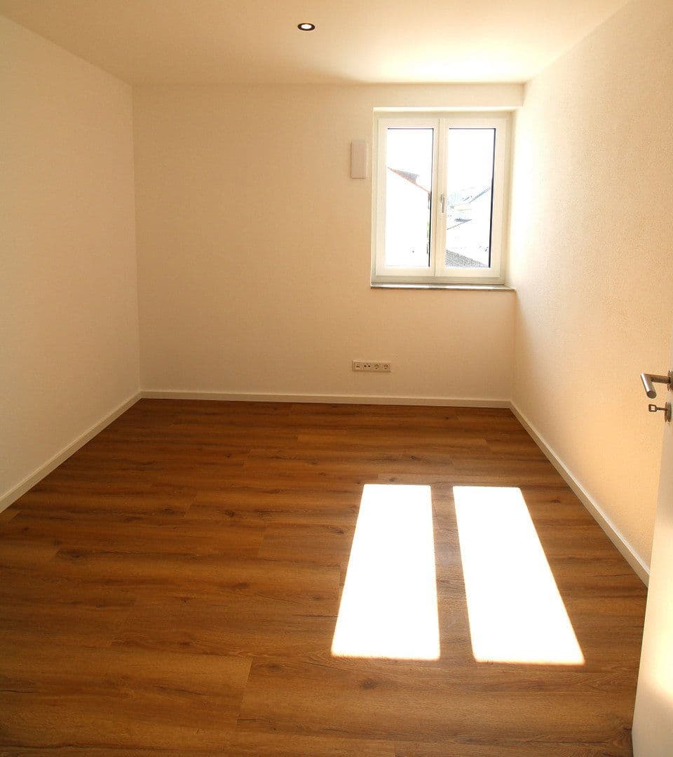 Pronájem bytu 4+1 117 m², Fasanenstr. 11, Manching, Bavorsko Pronájem bytu 4+1 117 m², Fasanenstr. 11, Manching, Bavorsko