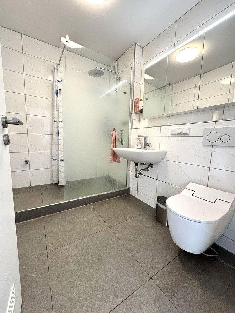 Prodej bytu 4+1 120 m², Herchenbachstr. 5, Düsseldorf, Severní Porýní-Vestfálsko Prodej bytu 4+1 120 m², Herchenbachstr. 5, Düsseldorf, Severní Porýní-Vestfálsko