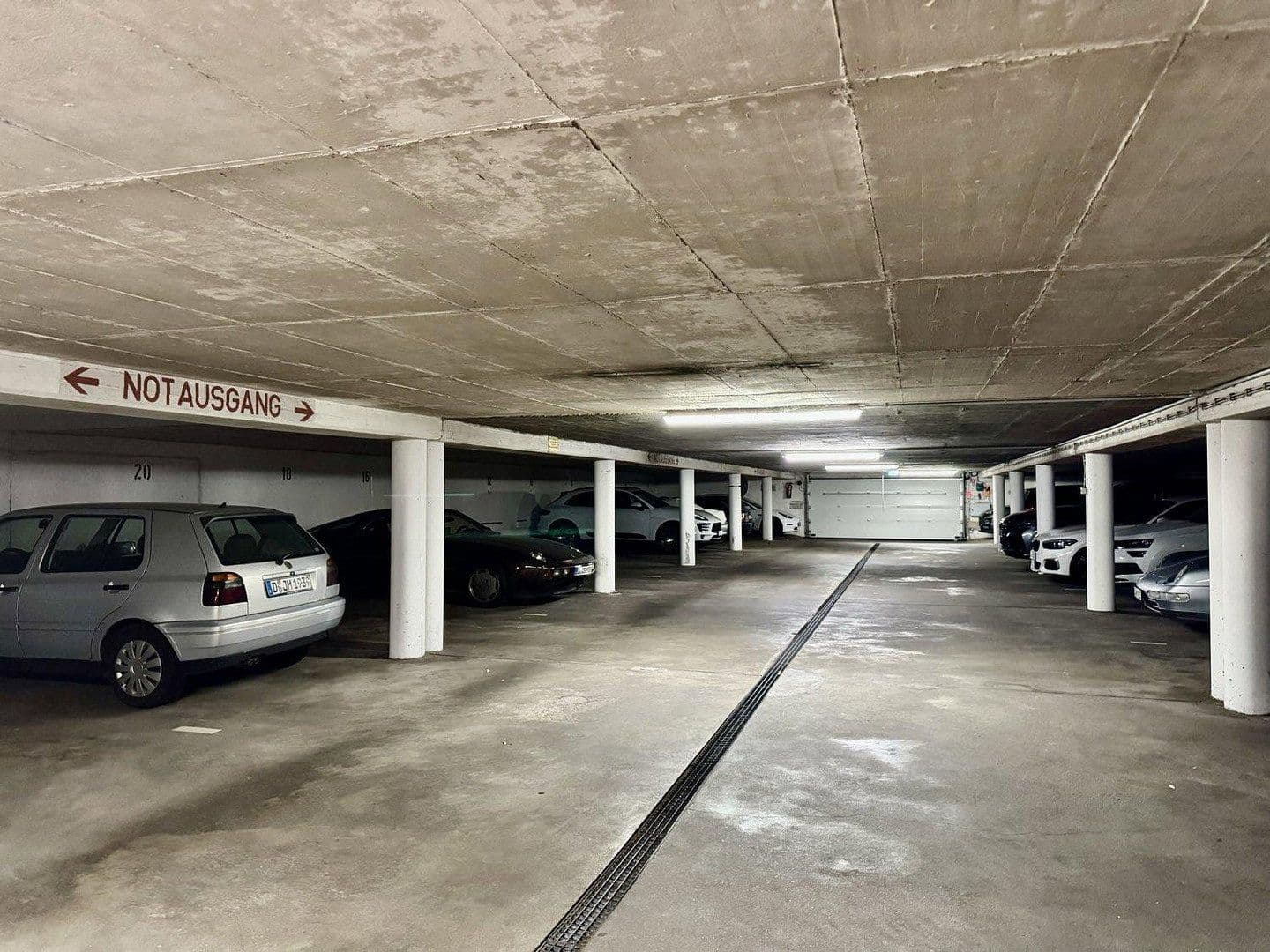 Prodej bytu 4+1 120 m², Herchenbachstr. 5, Düsseldorf, Severní Porýní-Vestfálsko Prodej bytu 4+1 120 m², Herchenbachstr. 5, Düsseldorf, Severní Porýní-Vestfálsko