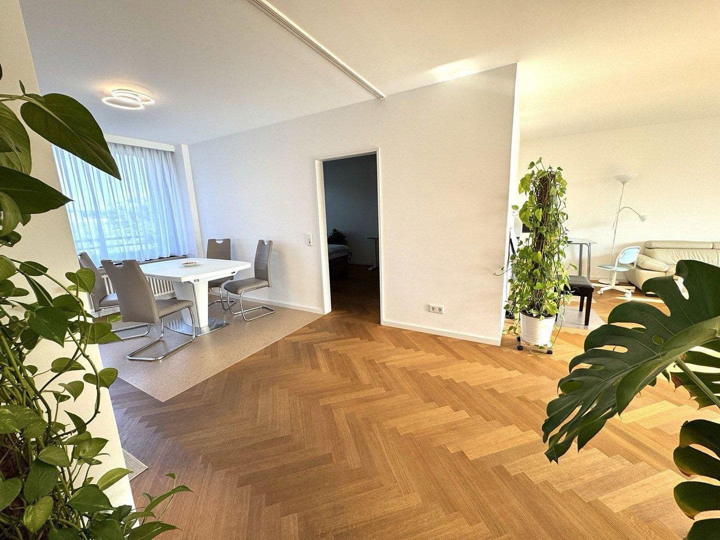 Prodej bytu 4+1 120 m², Herchenbachstr. 5, Düsseldorf, Severní Porýní-Vestfálsko Prodej bytu 4+1 120 m², Herchenbachstr. 5, Düsseldorf, Severní Porýní-Vestfálsko
