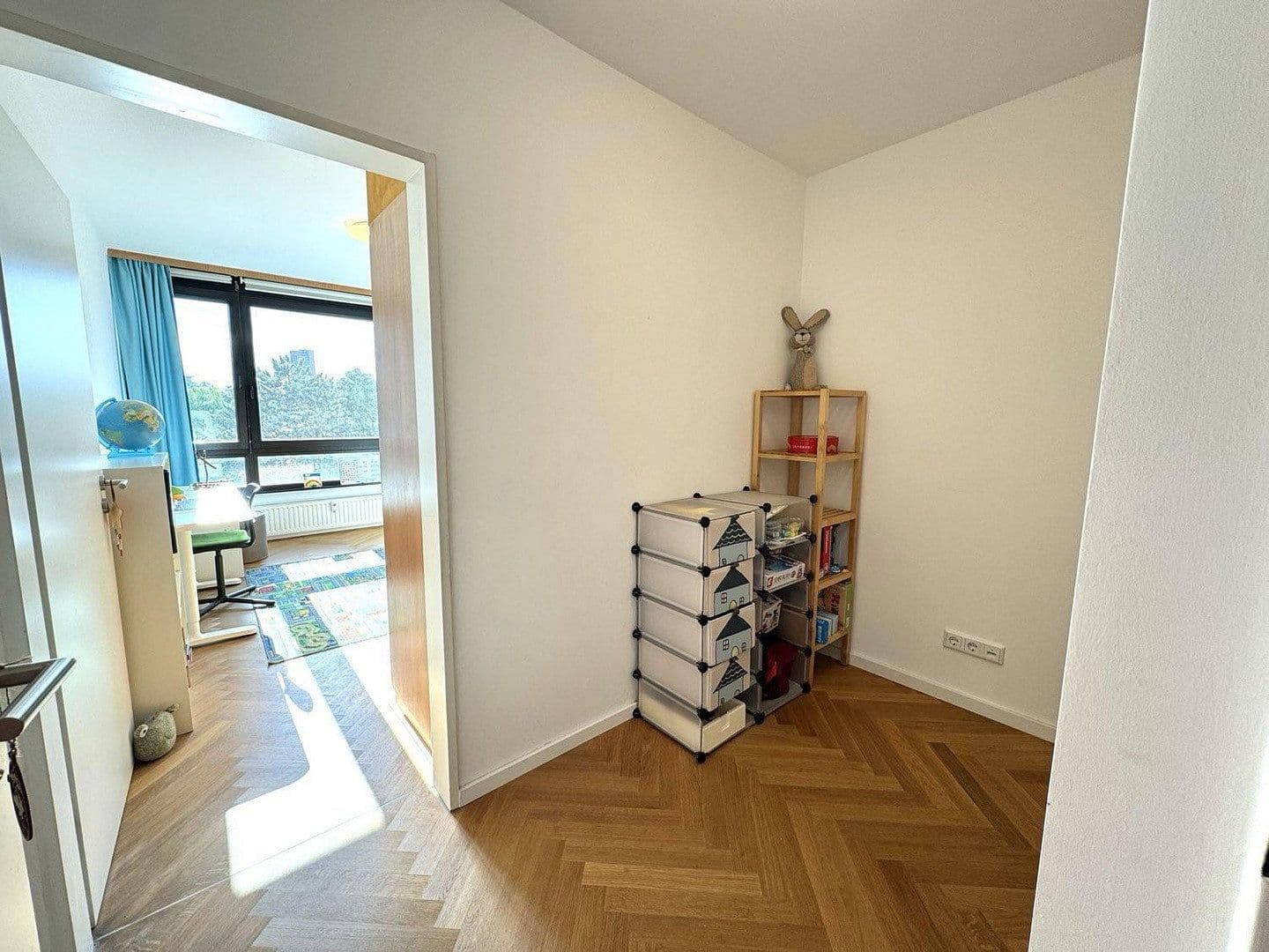 Prodej bytu 4+1 120 m², Herchenbachstr. 5, Düsseldorf, Severní Porýní-Vestfálsko Prodej bytu 4+1 120 m², Herchenbachstr. 5, Düsseldorf, Severní Porýní-Vestfálsko