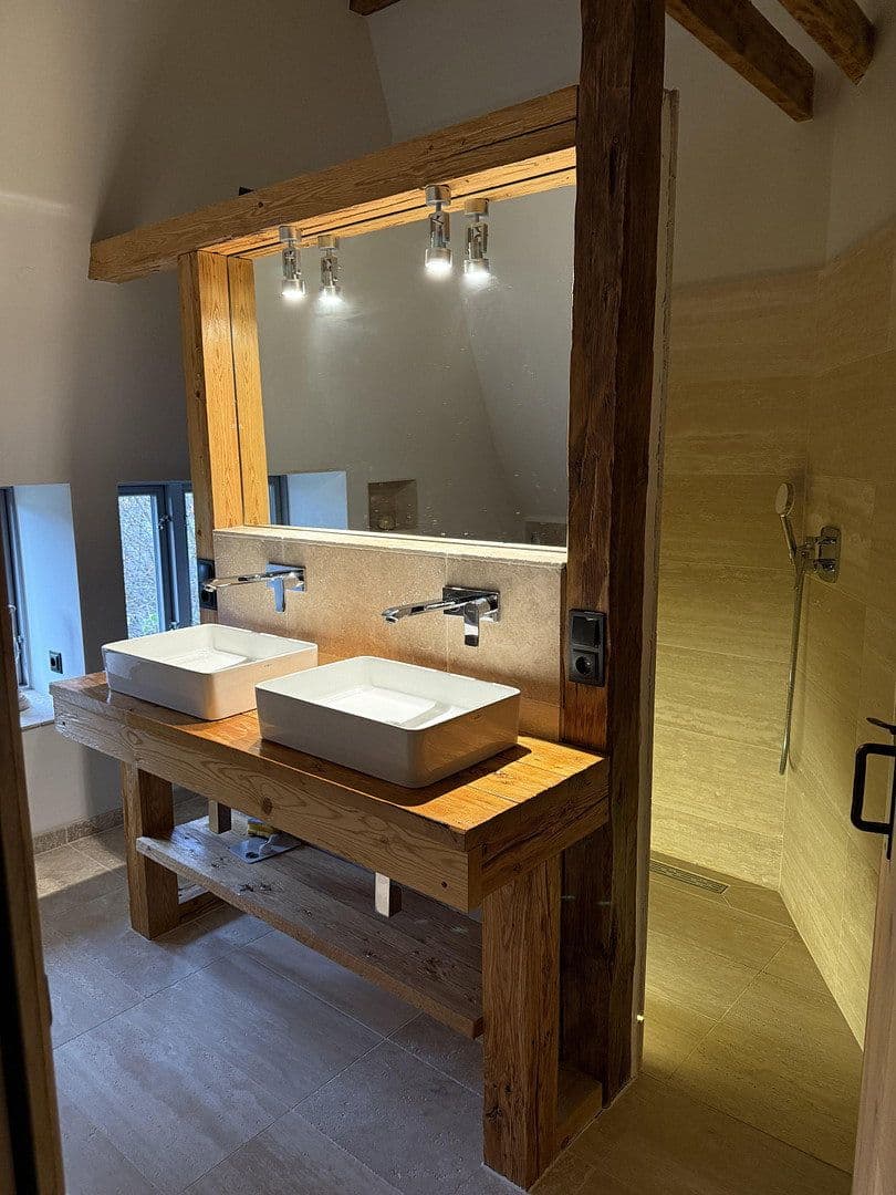 Prodej domu 225 m², pozemek 1.650 m², Mühlenstrasse 44, Wittenbergen, Šlesvicko-Holštýnsko Prodej domu 225 m², pozemek 1.650 m², Mühlenstrasse 44, Wittenbergen, Šlesvicko-Holštýnsko