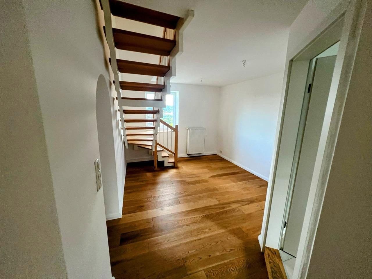 Prodej domu 238 m², pozemek 323 m², Im Lerchenfeld 10, Herdecke, Severní Porýní-Vestfálsko Prodej domu 238 m², pozemek 323 m², Im Lerchenfeld 10, Herdecke, Severní Porýní-Vestfálsko