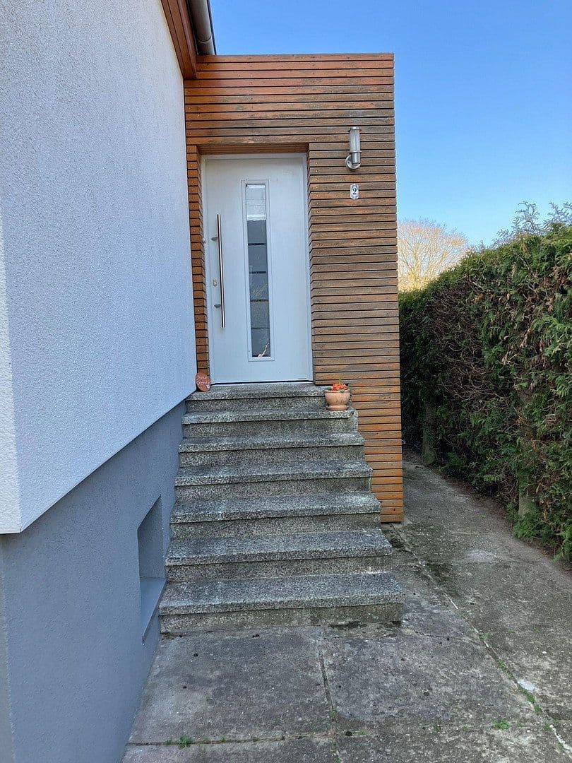 Prodej domu 213 m², pozemek 5.000 m², Garbsen, Dolní Sasko Prodej domu 213 m², pozemek 5.000 m², Garbsen, Dolní Sasko