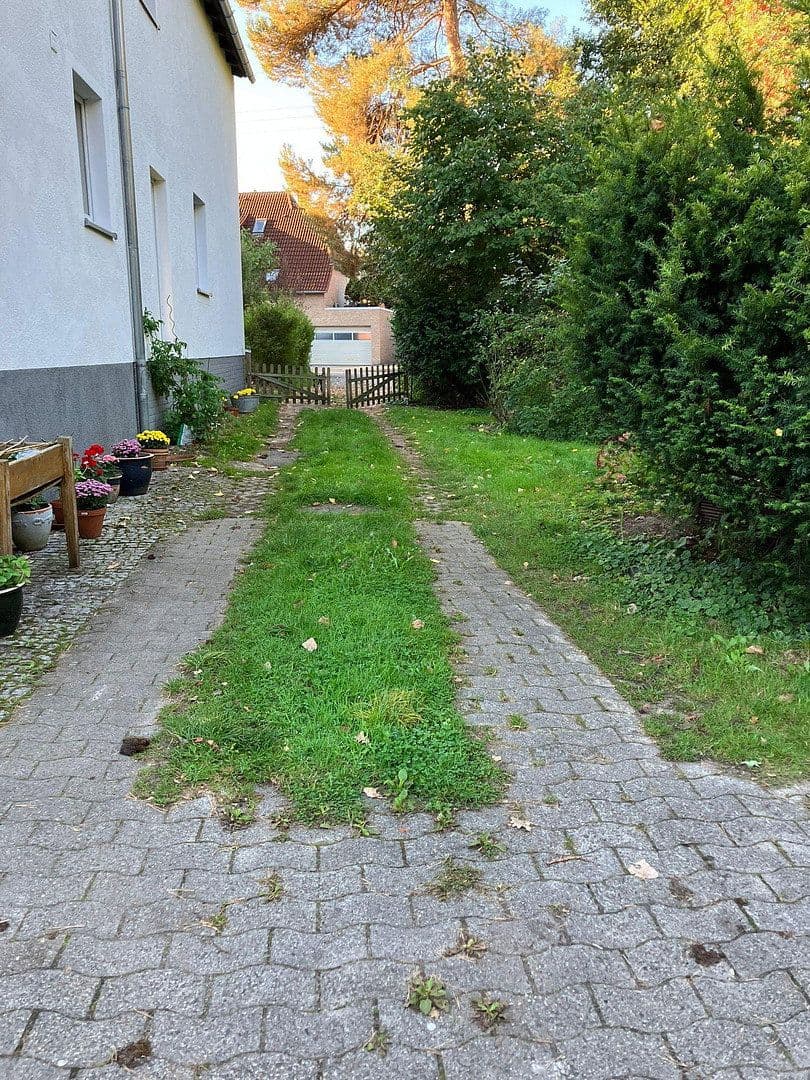 Prodej domu 213 m², pozemek 5.000 m², Garbsen, Dolní Sasko Prodej domu 213 m², pozemek 5.000 m², Garbsen, Dolní Sasko