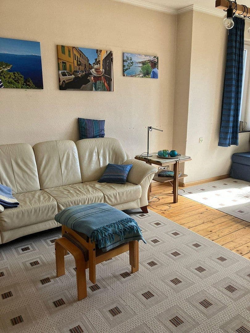 Prodej domu 213 m², pozemek 5.000 m², Garbsen, Dolní Sasko Prodej domu 213 m², pozemek 5.000 m², Garbsen, Dolní Sasko