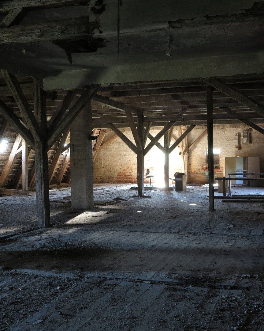 Prodej domu 1.200 m², pozemek 7.000 m², Ivenack, Mecklenburg-Vorpommern Prodej domu 1.200 m², pozemek 7.000 m², Ivenack, Mecklenburg-Vorpommern