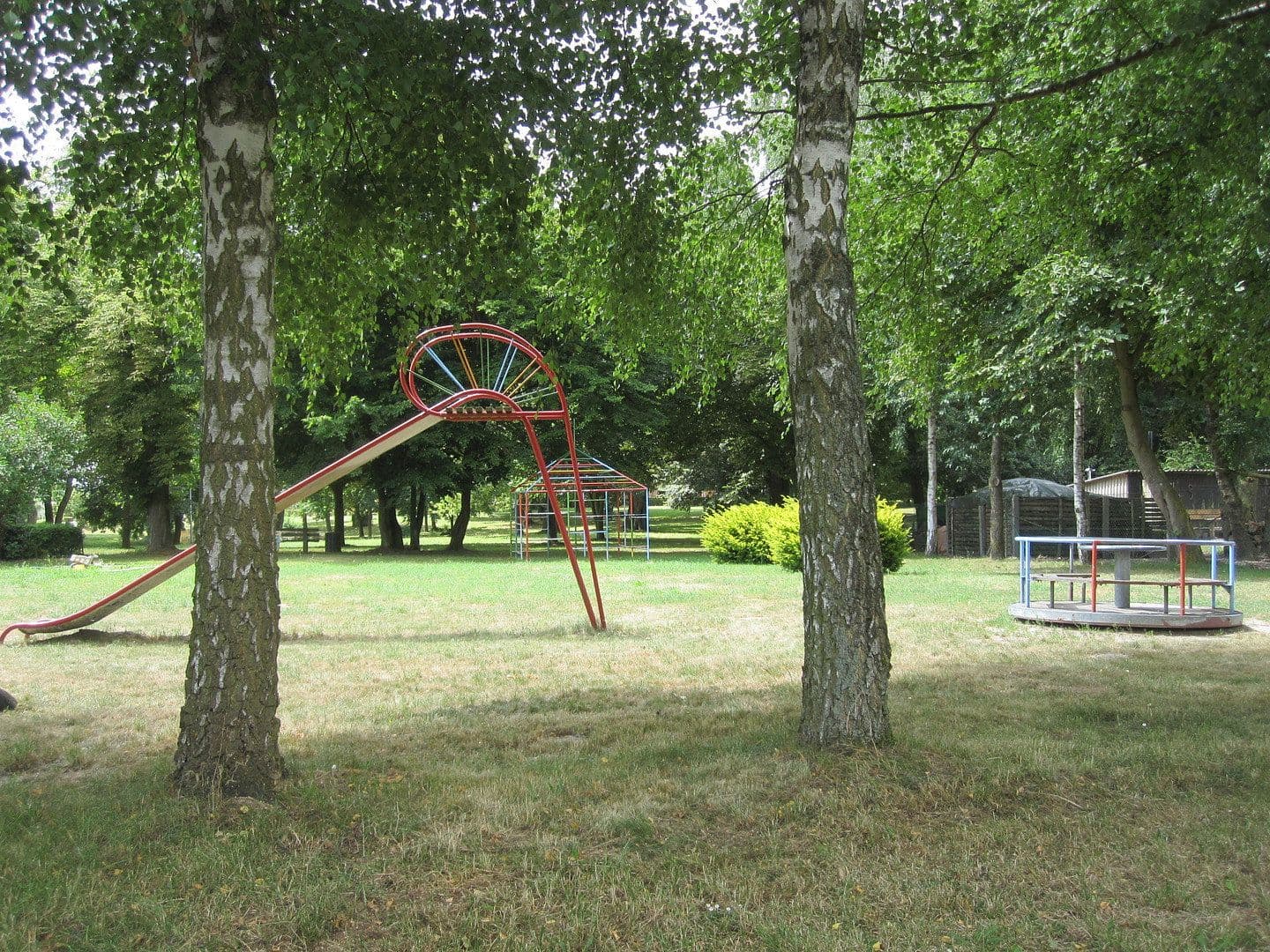 Prodej domu 3.600 m², pozemek 8.126 m², Zettemin, Mecklenburg-Vorpommern Prodej domu 3.600 m², pozemek 8.126 m², Zettemin, Mecklenburg-Vorpommern
