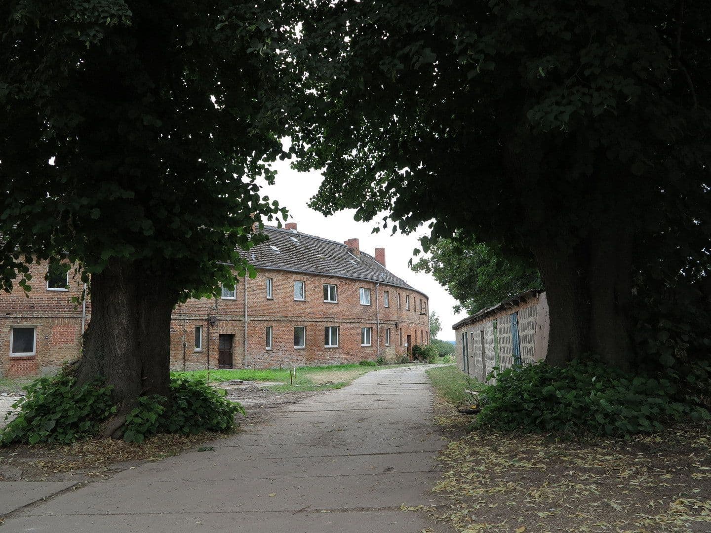 Prodej domu 3.600 m², pozemek 8.126 m², Zettemin, Mecklenburg-Vorpommern Prodej domu 3.600 m², pozemek 8.126 m², Zettemin, Mecklenburg-Vorpommern