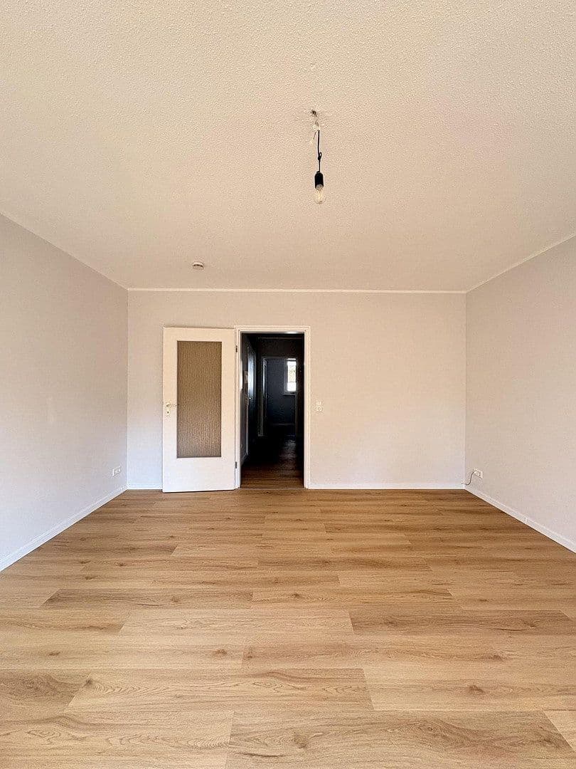 Pronájem bytu 1+kk 38 m², Oberhausen, Severní Porýní-Vestfálsko Pronájem bytu 1+kk 38 m², Oberhausen, Severní Porýní-Vestfálsko