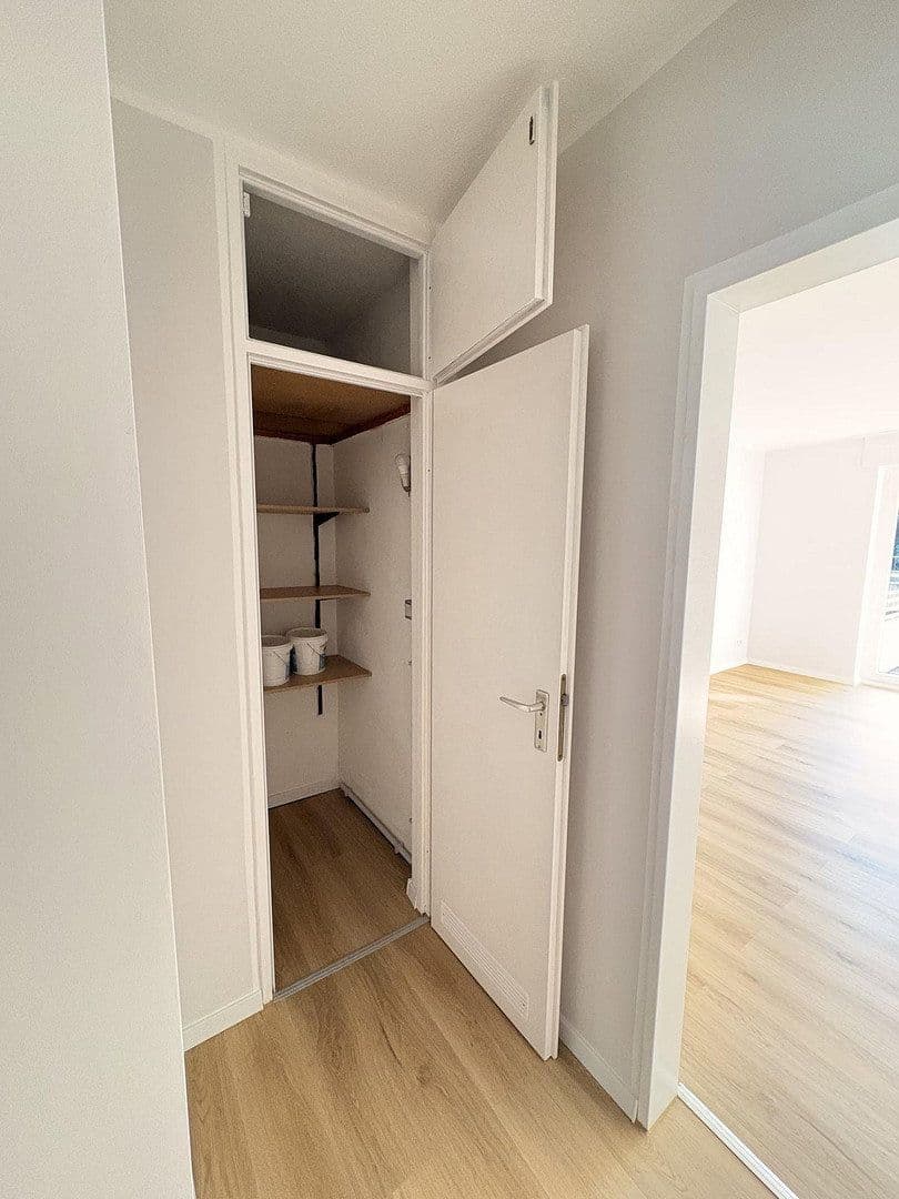 Pronájem bytu 1+kk 38 m², Oberhausen, Severní Porýní-Vestfálsko Pronájem bytu 1+kk 38 m², Oberhausen, Severní Porýní-Vestfálsko