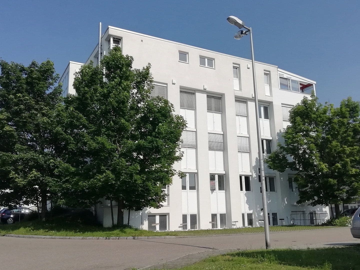 Pronájem kanceláře 217 m², Freiberg am Neckar, Bádensko-Württembersko Pronájem kanceláře 217 m², Freiberg am Neckar, Bádensko-Württembersko