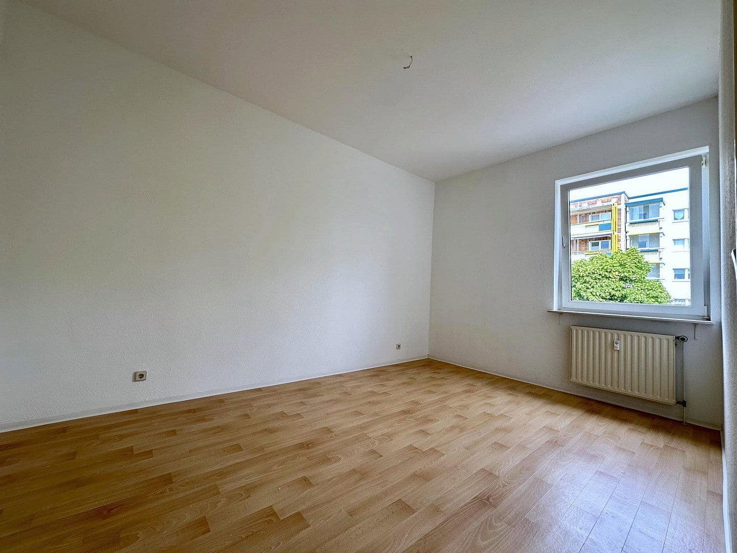 Pronájem bytu 2+1 54 m², Salvador-Allende-Straße 29, Rostock, Mecklenburg-Vorpommern Pronájem bytu 2+1 54 m², Salvador-Allende-Straße 29, Rostock, Mecklenburg-Vorpommern