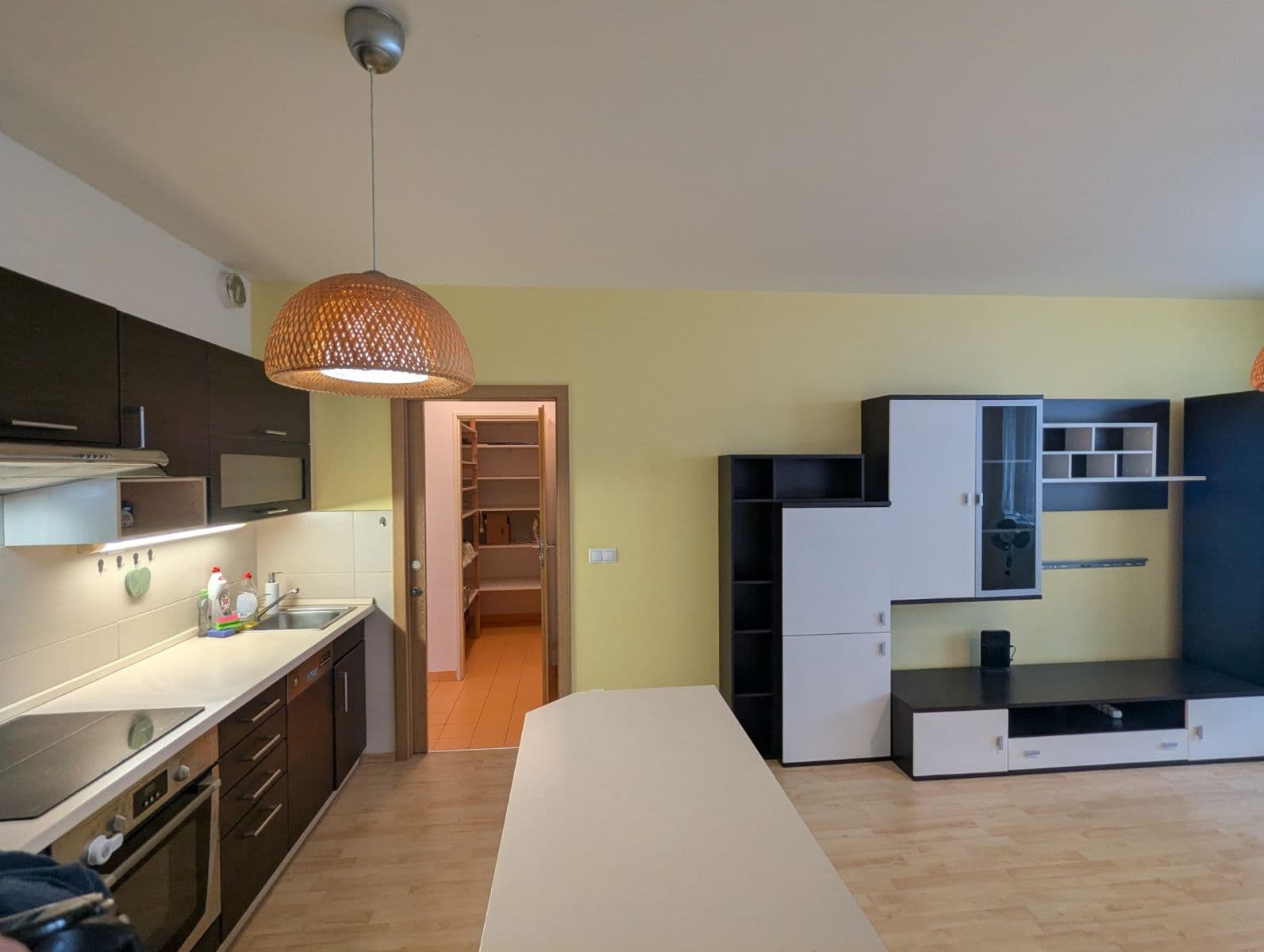 Pronájem bytu 2+kk 57 m², U Hostavického potoka, Praha, Praha Pronájem bytu 2+kk 57 m², U Hostavického potoka, Praha, Praha