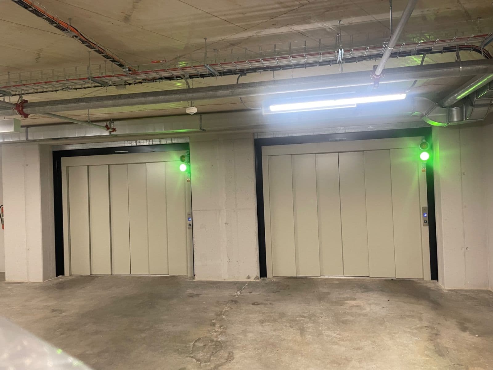 Pronájem garáže 4 m², Krymská, Praha, Praha Pronájem garáže 4 m², Krymská, Praha, Praha