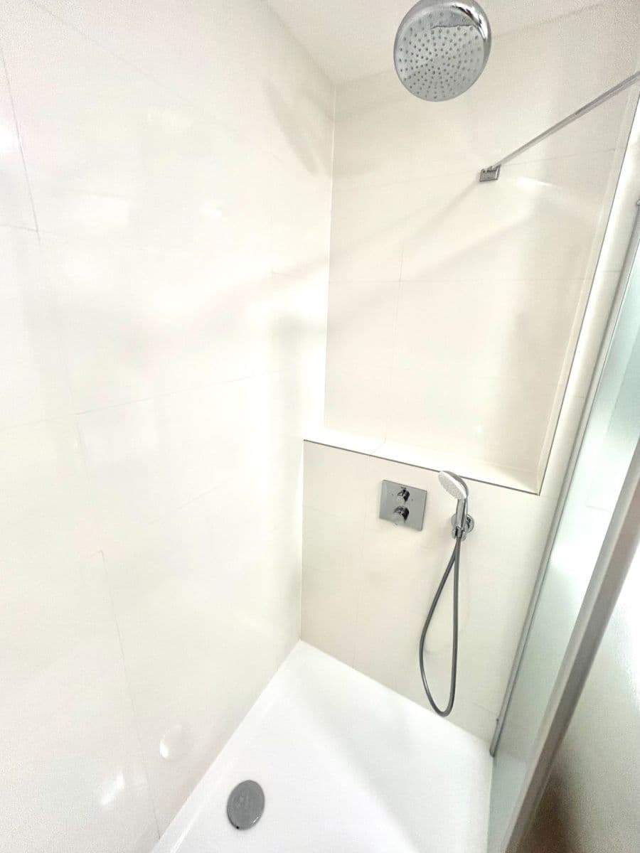 Prodej bytu 3+kk 70 m², Rezlerova, Praha, Praha Prodej bytu 3+kk 70 m², Rezlerova, Praha, Praha