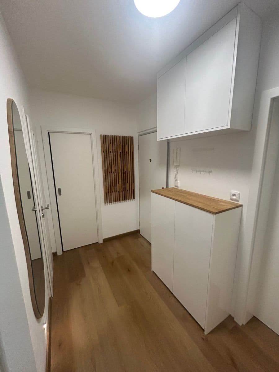 Prodej bytu 3+kk 70 m², Rezlerova, Praha, Praha Prodej bytu 3+kk 70 m², Rezlerova, Praha, Praha
