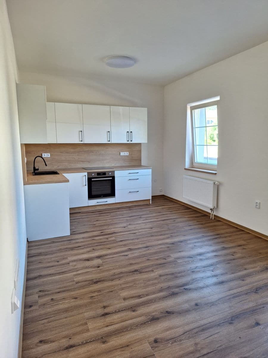 Pronájem bytu 3+kk 66 m², Úhonická, Jeneč, Středočeský kraj Pronájem bytu 3+kk 66 m², Úhonická, Jeneč, Středočeský kraj
