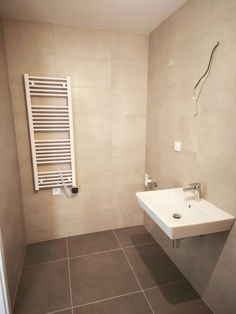 Pronájem bytu 1+kk 34 m², Spolková, Brno, Jihomoravský kraj Pronájem bytu 1+kk 34 m², Spolková, Brno, Jihomoravský kraj