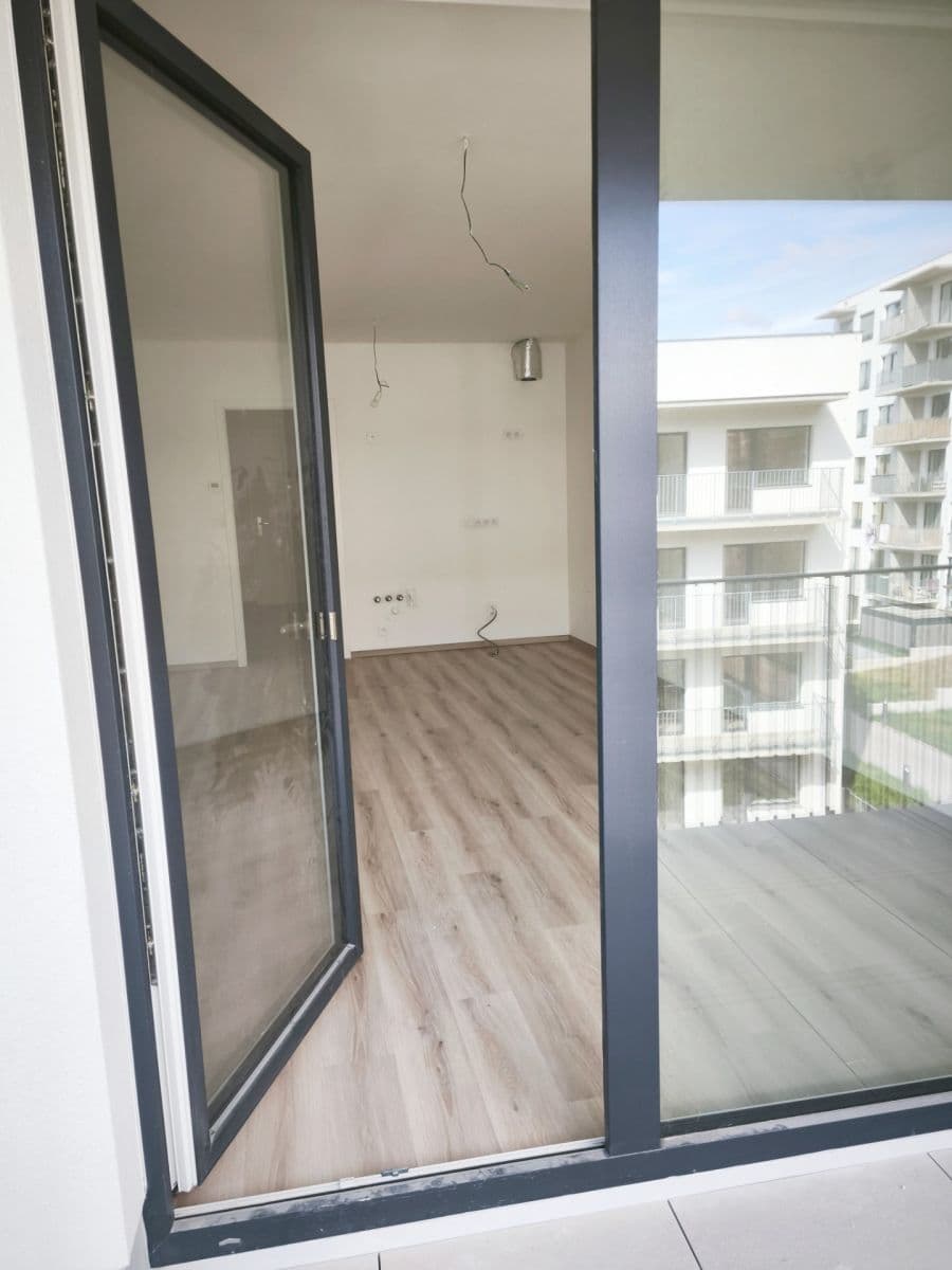 Pronájem bytu 1+kk 34 m², Spolková, Brno, Jihomoravský kraj Pronájem bytu 1+kk 34 m², Spolková, Brno, Jihomoravský kraj