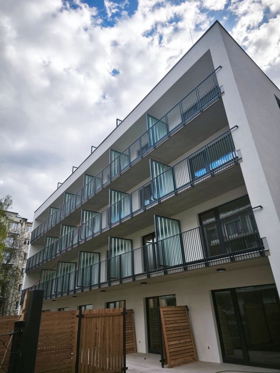 Pronájem bytu 1+kk 34 m², Spolková, Brno, Jihomoravský kraj Pronájem bytu 1+kk 34 m², Spolková, Brno, Jihomoravský kraj
