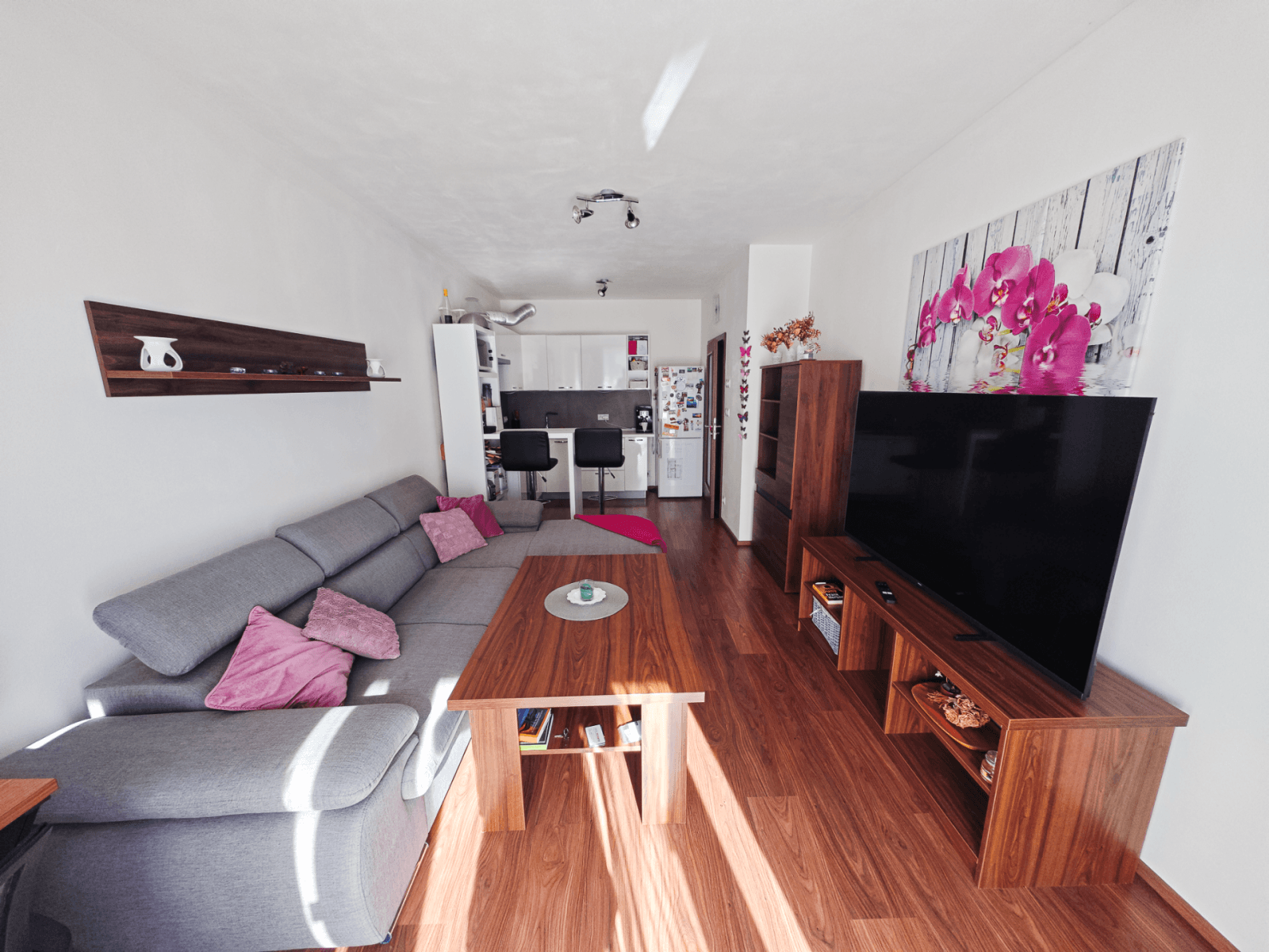 Pronájem bytu 2+kk 42 m², Hlučkova, Praha, Praha Pronájem bytu 2+kk 42 m², Hlučkova, Praha, Praha