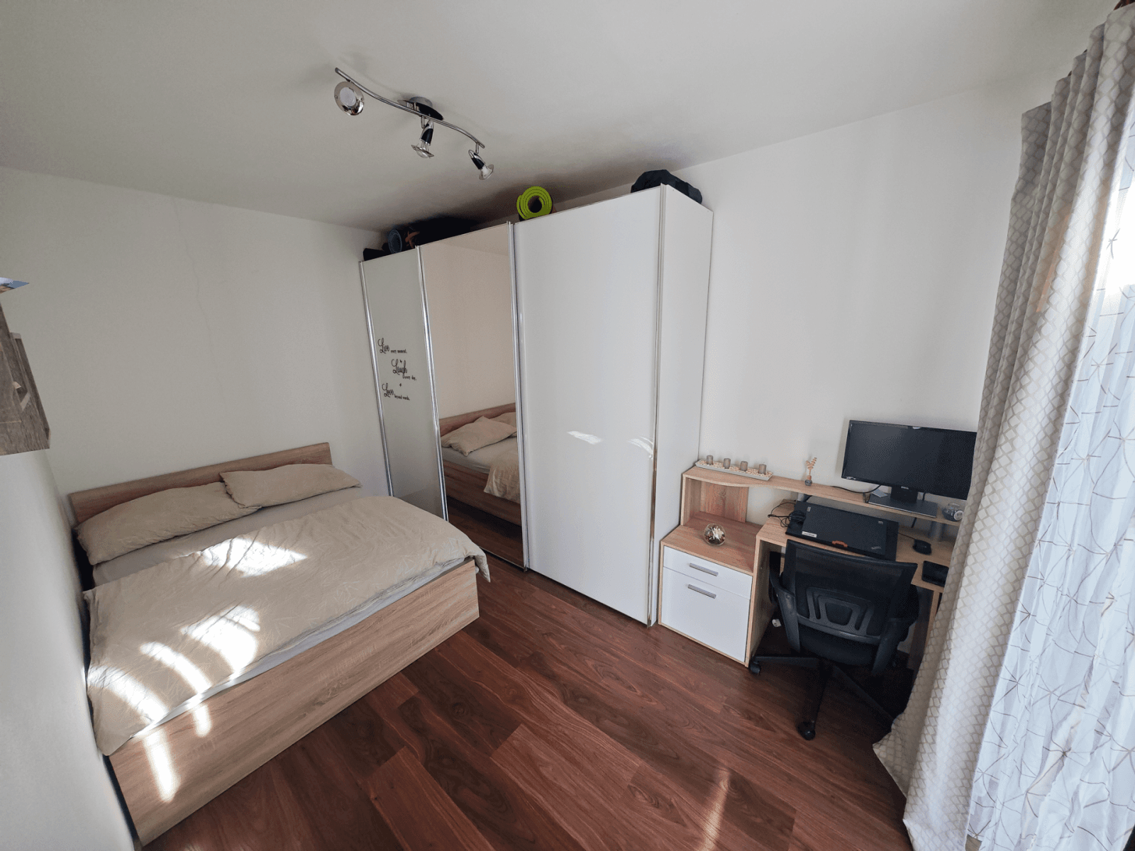 Pronájem bytu 2+kk 42 m², Hlučkova, Praha, Praha Pronájem bytu 2+kk 42 m², Hlučkova, Praha, Praha
