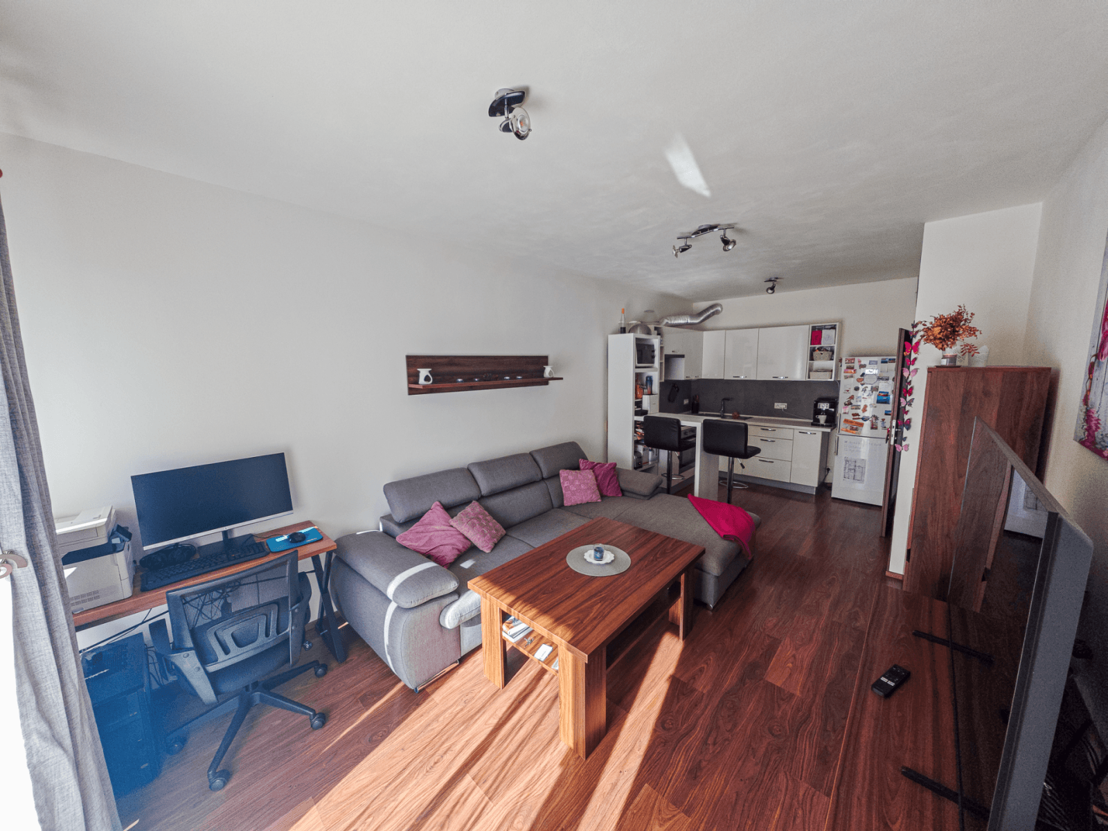 Pronájem bytu 2+kk 42 m², Hlučkova, Praha, Praha Pronájem bytu 2+kk 42 m², Hlučkova, Praha, Praha