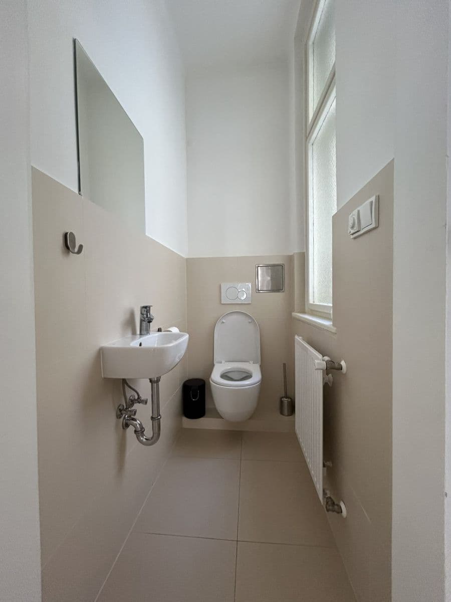 Pronájem bytu 2+1 69 m², Kostelní, Praha, Praha Pronájem bytu 2+1 69 m², Kostelní, Praha, Praha