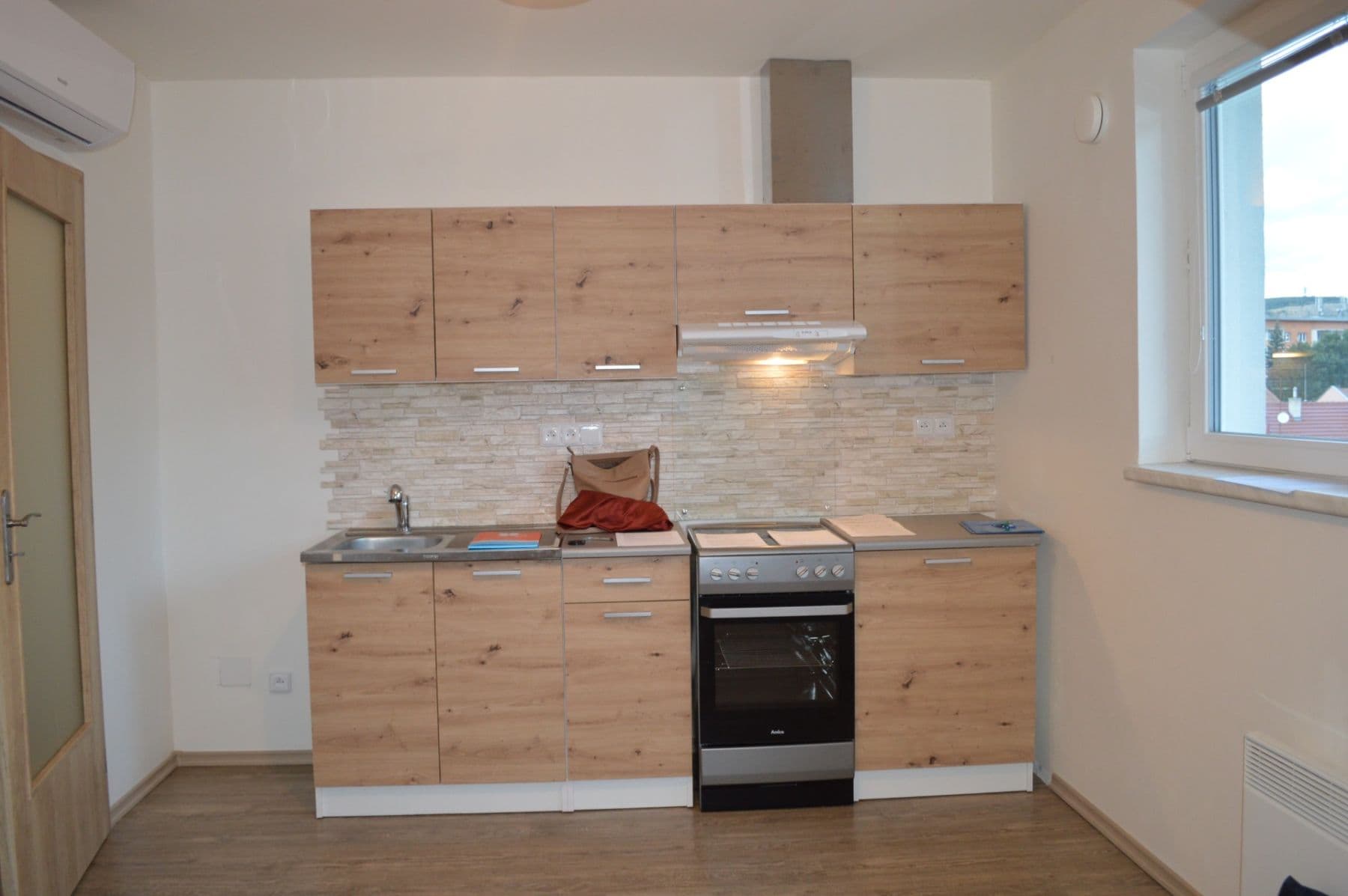 Pronájem bytu 1+kk 33 m², Kosmákova, Brno, Jihomoravský kraj Pronájem bytu 1+kk 33 m², Kosmákova, Brno, Jihomoravský kraj