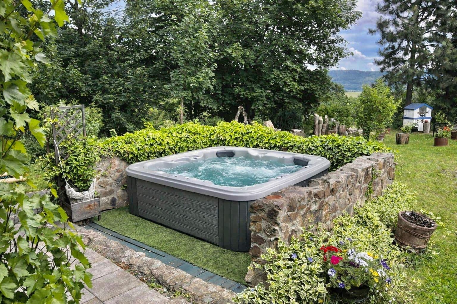 Prodej domu 110 m², pozemek 3.996 m², Karlovarská, Perštejn, Ústecký kraj Prodej domu 110 m², pozemek 3.996 m², Karlovarská, Perštejn, Ústecký kraj