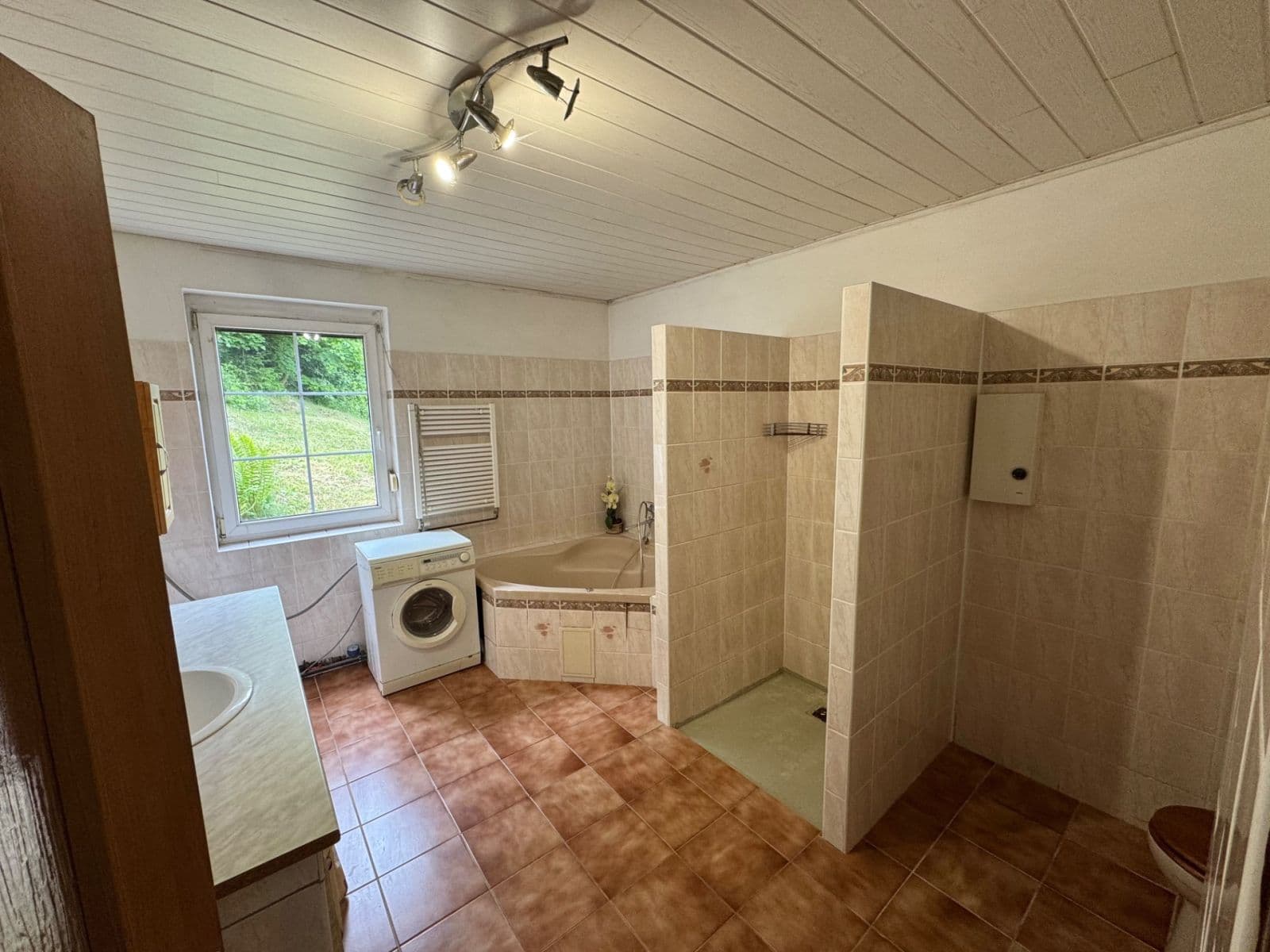 Prodej domu 110 m², pozemek 3.996 m², Karlovarská, Perštejn, Ústecký kraj Prodej domu 110 m², pozemek 3.996 m², Karlovarská, Perštejn, Ústecký kraj
