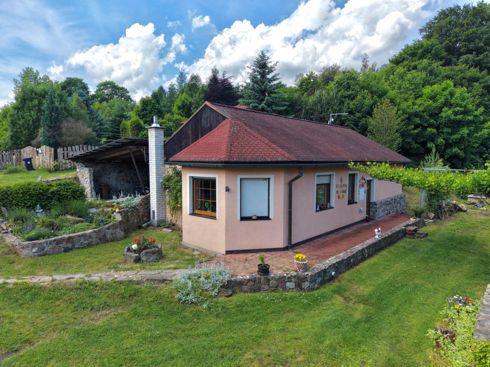 Prodej domu 110 m², pozemek 3.996 m², Karlovarská, Perštejn, Ústecký kraj Prodej domu 110 m², pozemek 3.996 m², Karlovarská, Perštejn, Ústecký kraj