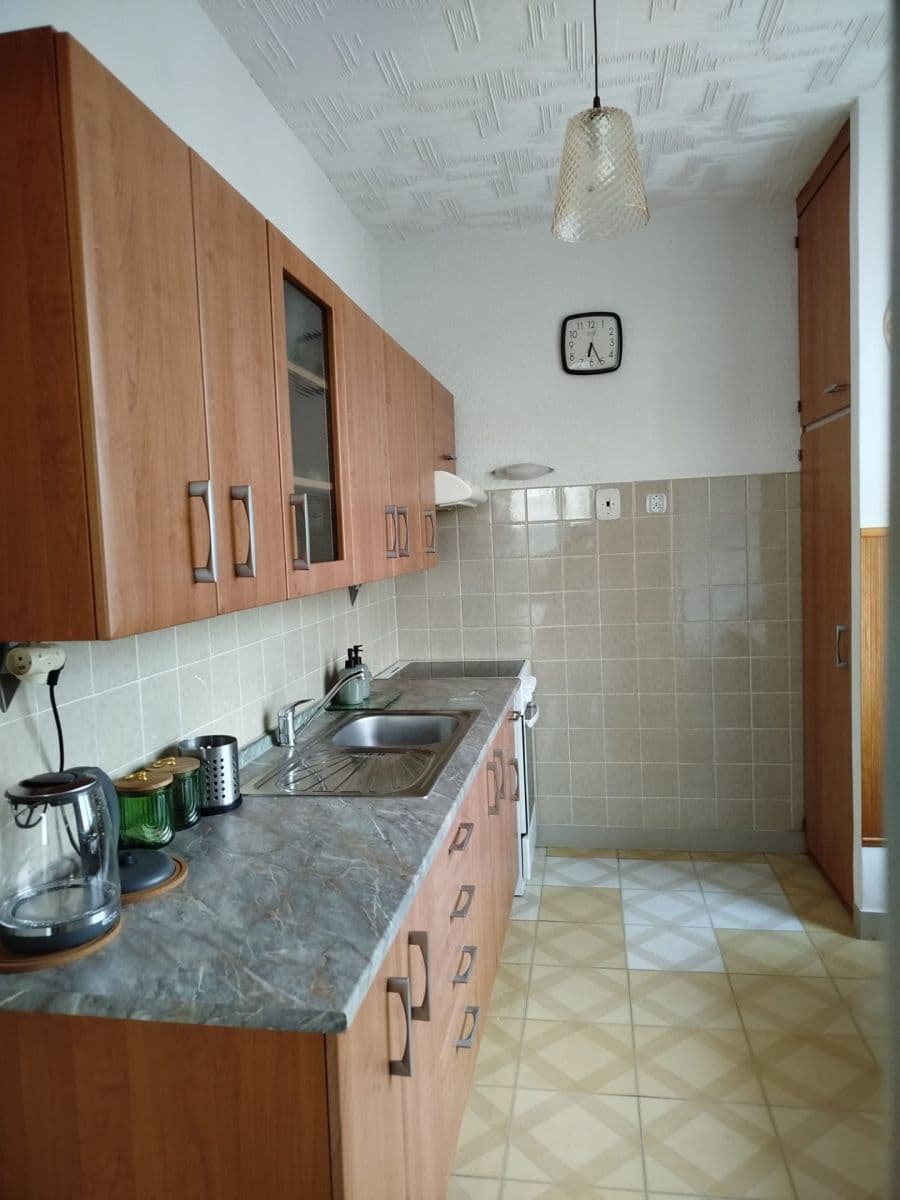 Pronájem bytu 2+1 56 m², Dělnické nám., Třebíč, Kraj Vysočina Pronájem bytu 2+1 56 m², Dělnické nám., Třebíč, Kraj Vysočina