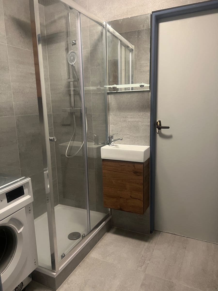 Pronájem bytu 2+1 60 m², Údolní, Praha, Praha Pronájem bytu 2+1 60 m², Údolní, Praha, Praha