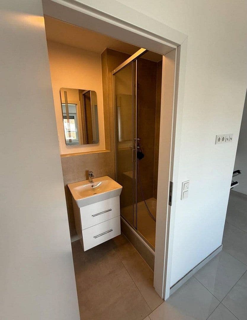 Pronájem bytu 1+1 22 m², Ponsstraße 57, Mörfelden-Walldorf, Hessen Pronájem bytu 1+1 22 m², Ponsstraße 57, Mörfelden-Walldorf, Hessen