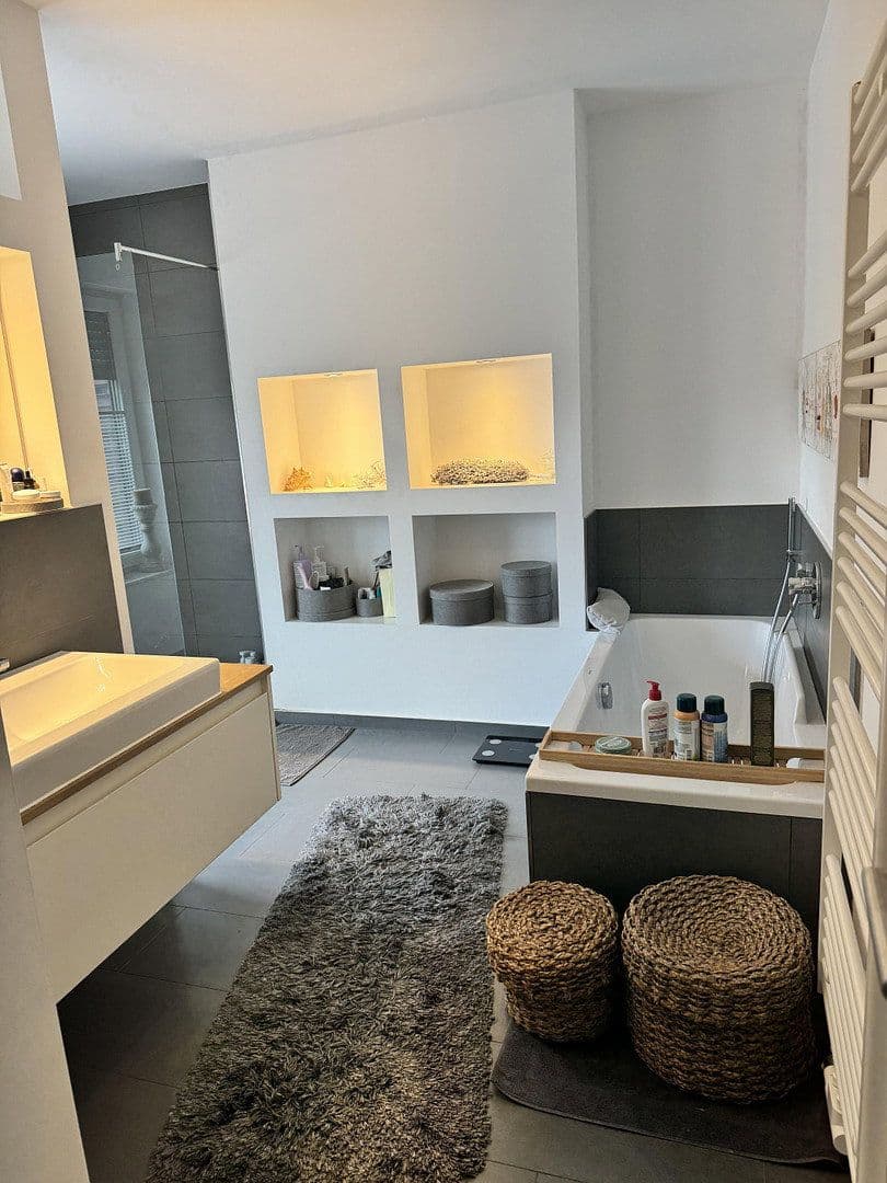 Prodej domu 138 m², pozemek 207 m², Münster, Severní Porýní-Vestfálsko Prodej domu 138 m², pozemek 207 m², Münster, Severní Porýní-Vestfálsko