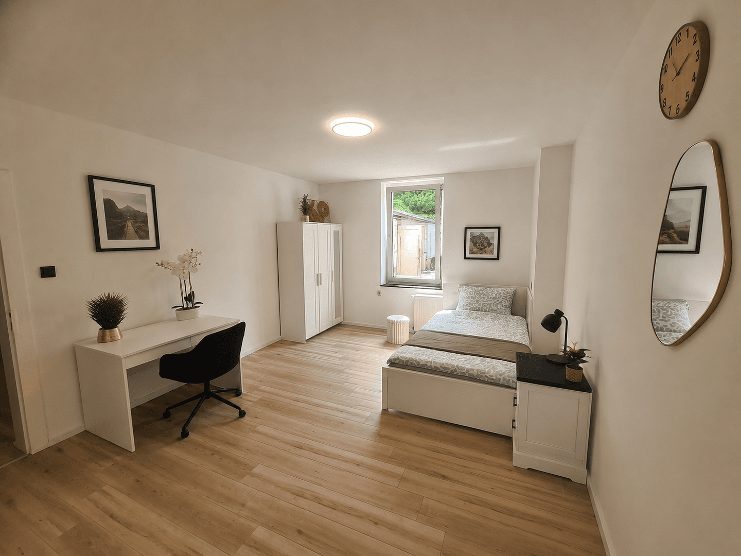 Pronájem bytu 2+1 55 m², Düsseldorf, Severní Porýní-Vestfálsko Pronájem bytu 2+1 55 m², Düsseldorf, Severní Porýní-Vestfálsko