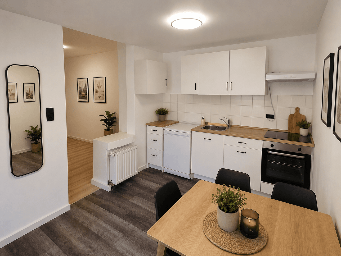 Pronájem bytu 2+1 55 m², Düsseldorf, Severní Porýní-Vestfálsko Pronájem bytu 2+1 55 m², Düsseldorf, Severní Porýní-Vestfálsko