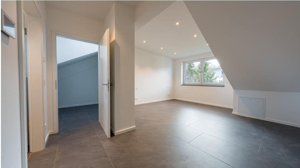 Pronájem domu 128 m², pozemek 187 m², Bad Soden am Taunus, Hessen Pronájem domu 128 m², pozemek 187 m², Bad Soden am Taunus, Hessen