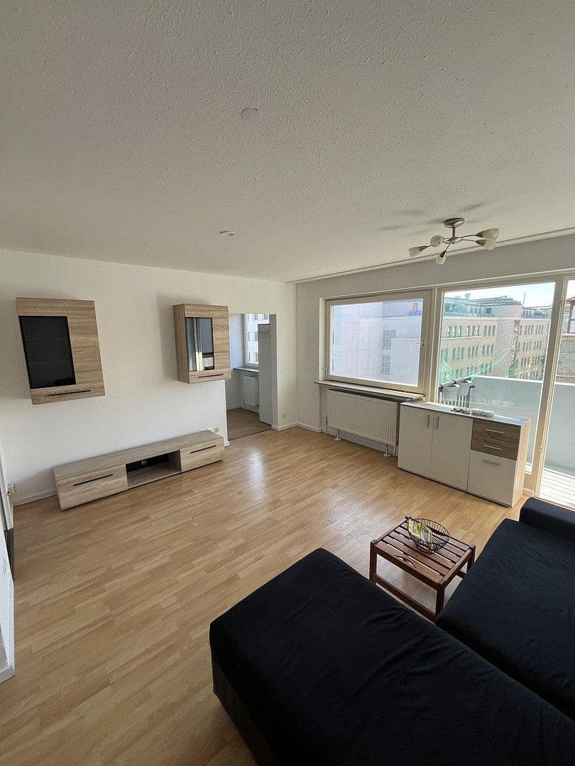 Pronájem bytu 1+1 36 m², Roritzerstraße 37, Nürnberg, Bavorsko Pronájem bytu 1+1 36 m², Roritzerstraße 37, Nürnberg, Bavorsko