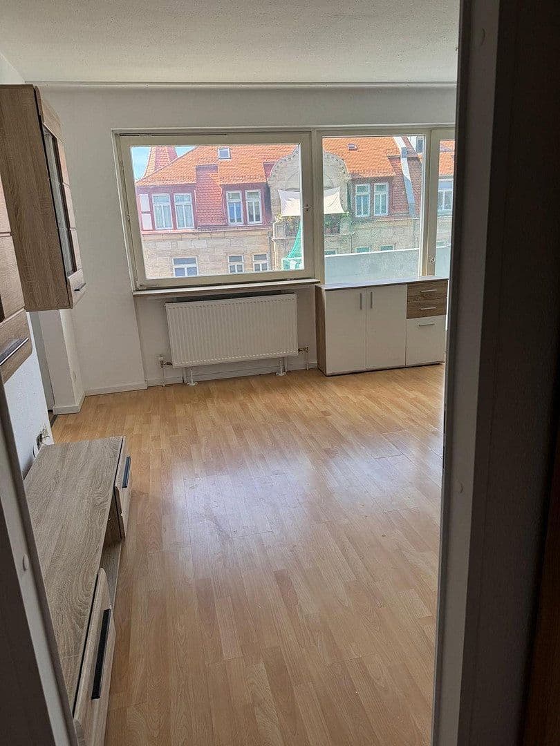 Pronájem bytu 1+1 36 m², Roritzerstraße 37, Nürnberg, Bavorsko Pronájem bytu 1+1 36 m², Roritzerstraße 37, Nürnberg, Bavorsko