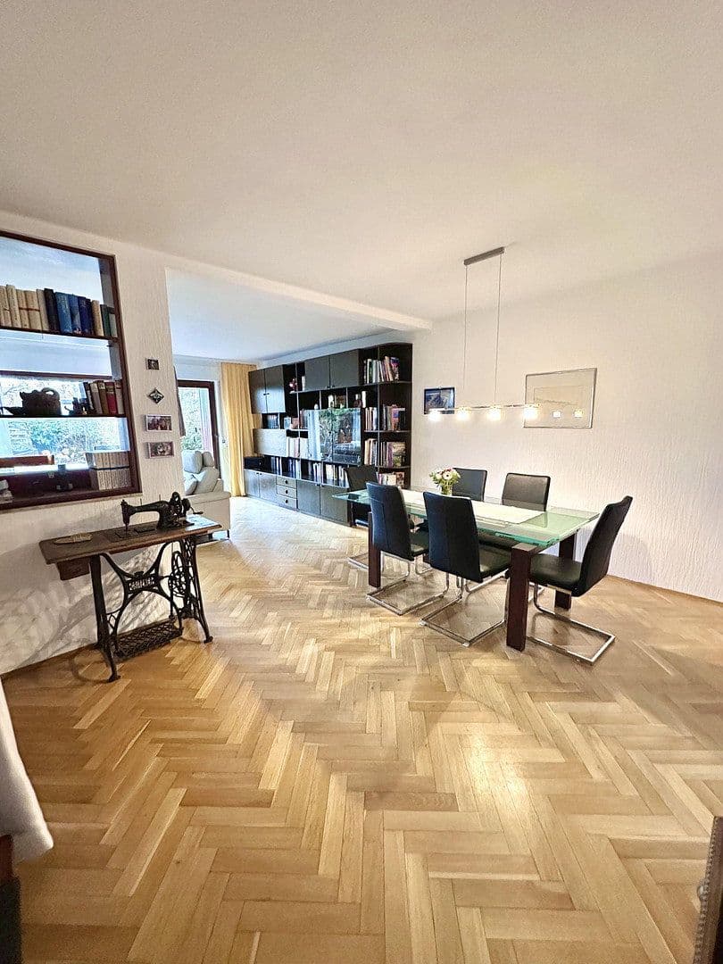 Prodej domu 110 m², pozemek 154 m², Mühltal, Hessen Prodej domu 110 m², pozemek 154 m², Mühltal, Hessen
