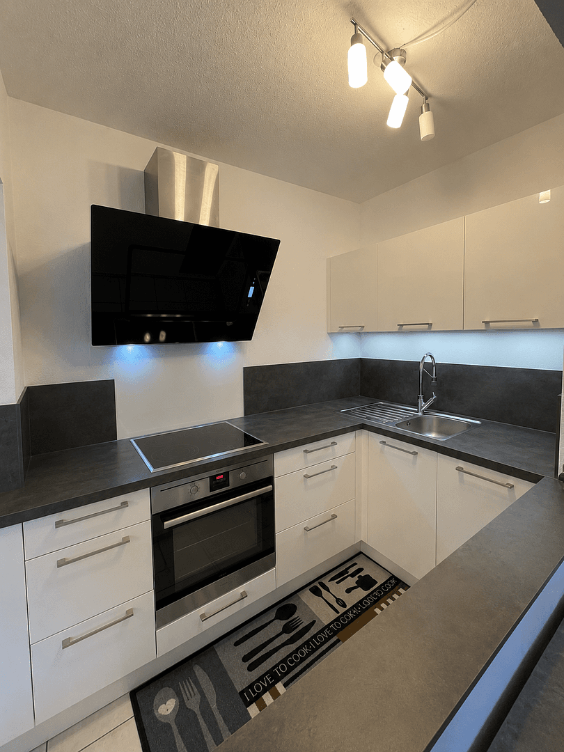 Pronájem bytu 2+1 53 m², Karl-Follen-Straße 5, Gießen, Hessen Pronájem bytu 2+1 53 m², Karl-Follen-Straße 5, Gießen, Hessen