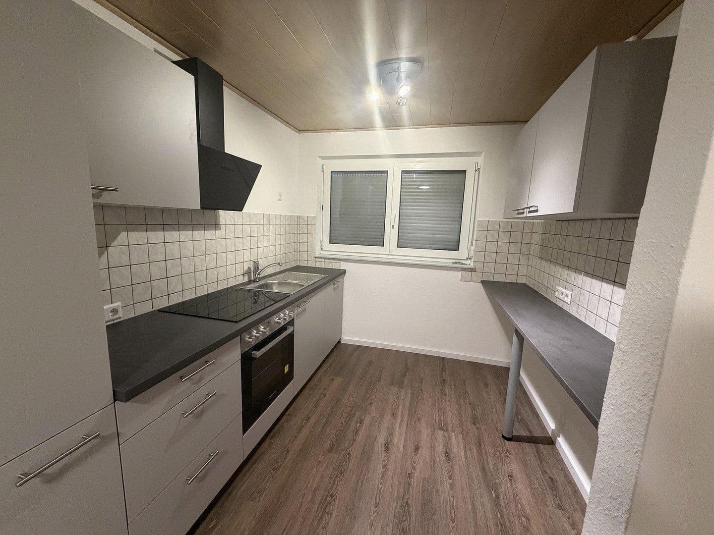 Pronájem bytu 2+1 58 m², Heidenheim an der Brenz, Bádensko-Württembersko Pronájem bytu 2+1 58 m², Heidenheim an der Brenz, Bádensko-Württembersko