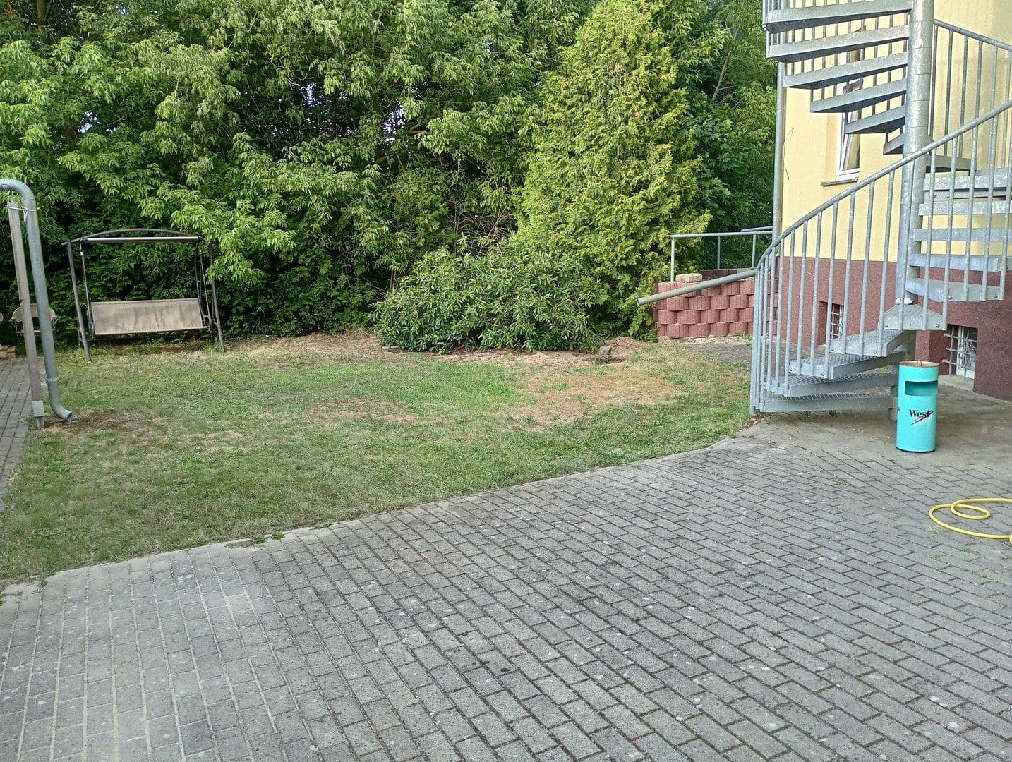 Prodej bytu 5+1 150 m², Chausseestraße 40, Am Mellensee, Braniborsko Prodej bytu 5+1 150 m², Chausseestraße 40, Am Mellensee, Braniborsko