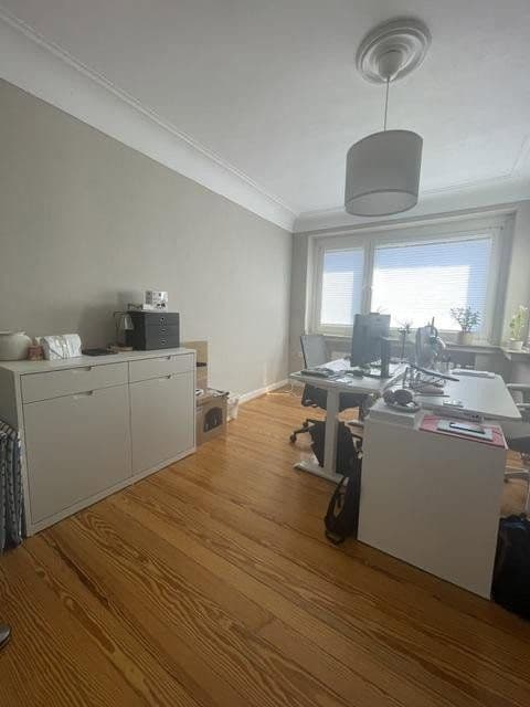 Pronájem bytu 3+1 91 m², Richardstraße 60, Düsseldorf, Severní Porýní-Vestfálsko Pronájem bytu 3+1 91 m², Richardstraße 60, Düsseldorf, Severní Porýní-Vestfálsko
