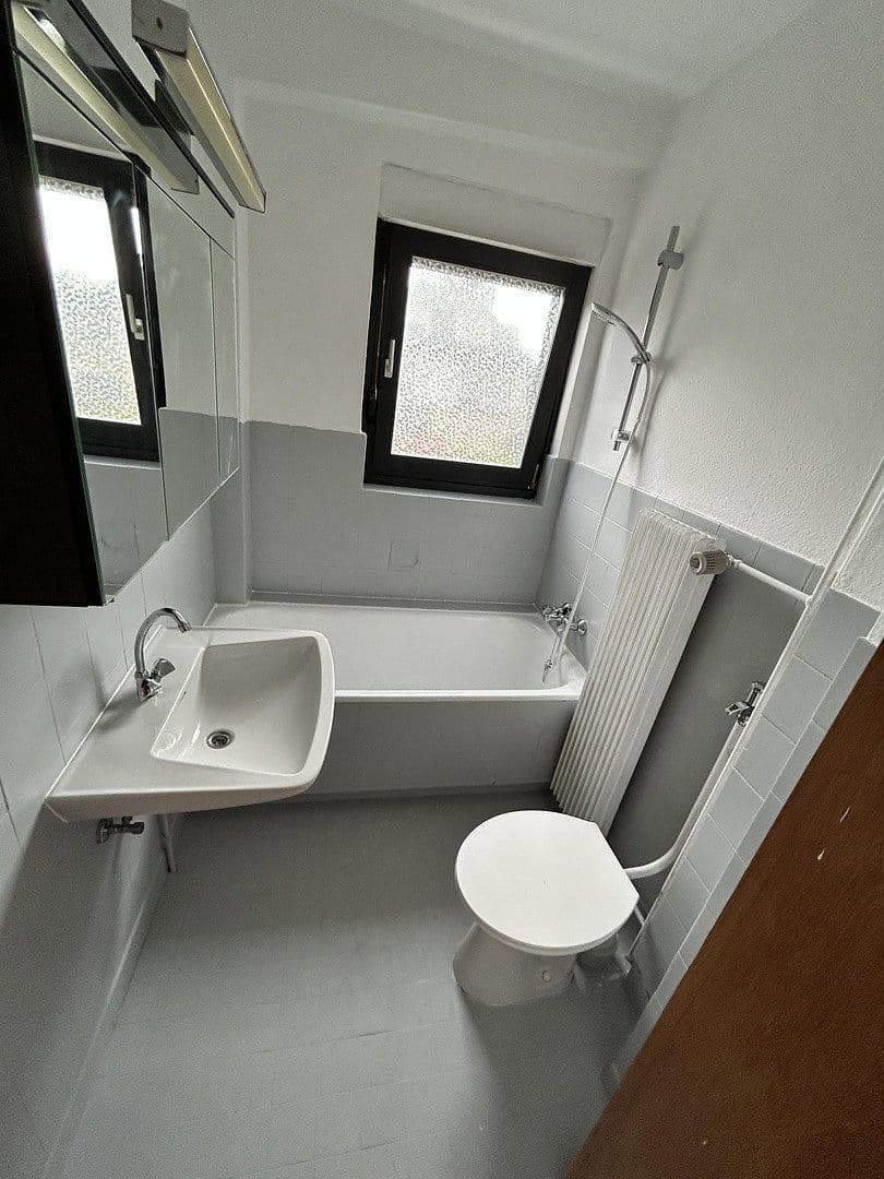 Pronájem bytu 3+1 70 m², Goldbach, Bavorsko Pronájem bytu 3+1 70 m², Goldbach, Bavorsko